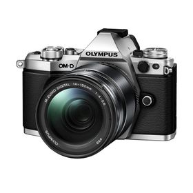 OLYMPUS ミラーレス一眼 OM-D E-M5 MarkII 14-150mm IIレンズキットシルバー E-M5 MarkII 14-150mm