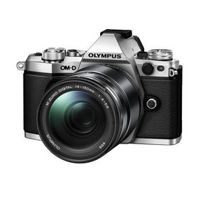 【中古】OLYMPUS ミラーレス一眼 OM-D E-M5 MarkII 14-150mm IIレンズキットシルバー E-M5 MarkII 14-1