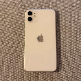 Apple iPhone 11 本体