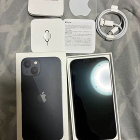 Apple iPhone 13 本体