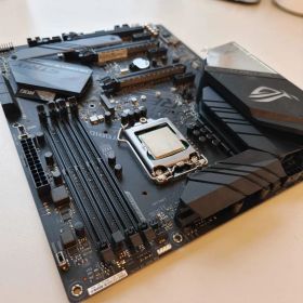 Core i7-9700K/ROG STRIX Z390-F GAMING