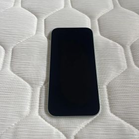 iPhone 15 グリーン 128GB
