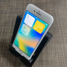 Apple iPhone 8 64GB シルバー 本体 SIMフリー