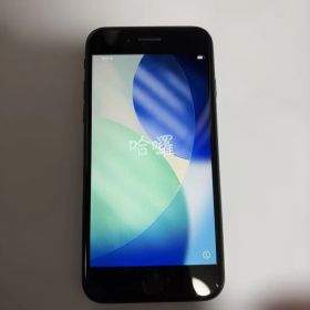 Apple iPhone SE 第2世代 ブラック 本体