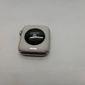 【中古】Apple Apple Watch SE2 40mm GPS スターライトアルミニウムケース/スターライトスポーツバンド (M/L) MXEG3J/A【大須アメ横】保
