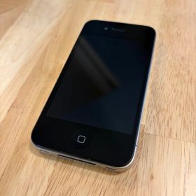 Apple iPhone 4 A1332 外観美品 電源起動確認済