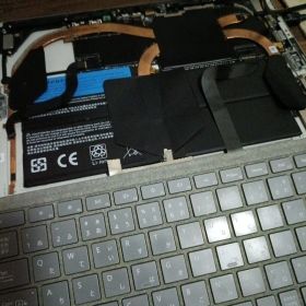 Microsoft Surface Pro5 本体 ジャンク 画面なし