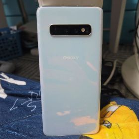 GALAXY s10 ホワイト Samsung スマホ Android