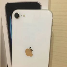 Apple iPhone SE 本体 ホワイト SIMロックなし