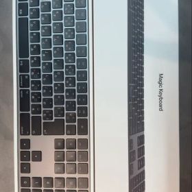 Magic Keyboard テンキー（Lightning・スペースグレイ）