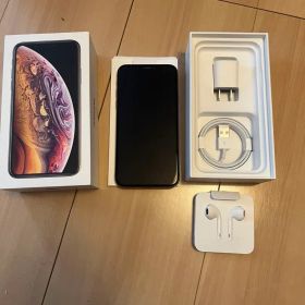 Apple iPhone Xs Gold 64GB 本体