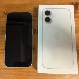 iPhone 16 256GB ホワイト SIMフリー 美品