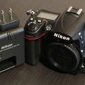 【動作品】Nikon D7000 デジタル一眼レフカメラ 本体