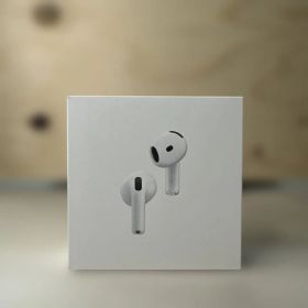 【極美品】AirPods 4 ANC搭載モデル MXP93J/A 7KD79