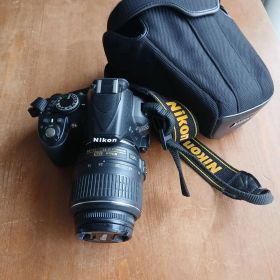 Nikon D3100 デジタル一眼レフカメラ