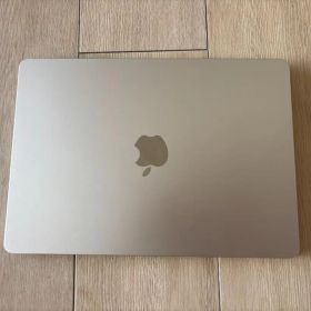 【美品】Apple M2 MacBook Air シルバー