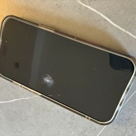 iPhone15 128GB SIMフリー 画面割れあり バッテリー89%
