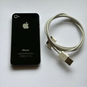 Apple iPhone 4S ブラック 充電コード付き