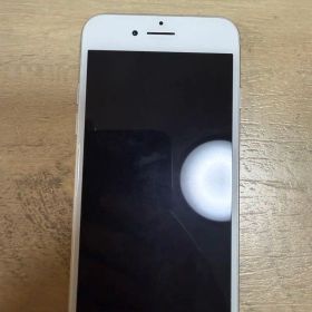 Apple iPhone 7 シルバー 本体 32gb