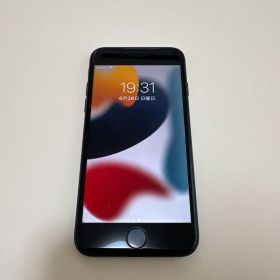 【美品/動作良好】iPhone 7 Black 32 GB auバッテリー78%