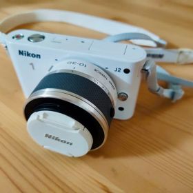 Nikon 1 J2 本体 レンズキット ホワイト