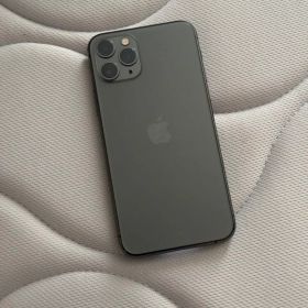 Apple iPhone 11 Pro 本体