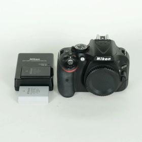 [並品 | シャッター数20,051回｜バッテリー2個付] Nikon D5200 ボディ ブラック | ニコンFマウント