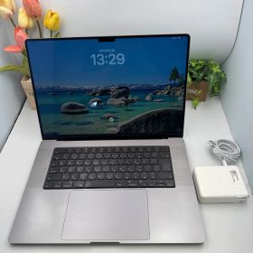【高性能】MacBook Pro 16インチ M1 Max/32GB/1TB JISキーボード 【MB4】