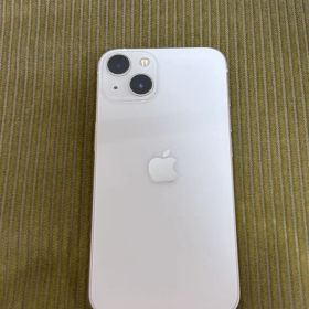 Apple iPhone 13 本体 ホワイト