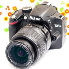 Nikon ニコン D3200☆スマホに送れる☆初心者オススメ☆届いてすぐ使える