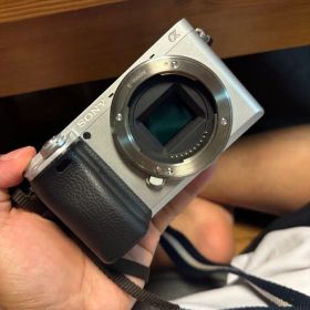 α6400 中古 74,200円 | ネット最安値の価格比較 プライスランク