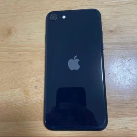 N*g様 Apple iPhone SE 第3世代 64GB 本体 ブラック 黒