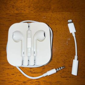 Apple EarPods 3.5mm & Lightning変換アダプタ