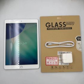 【在庫複数】iPad 第8世代 10.2inch Wi-fi 32GB BT 81%~