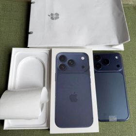 Apple iPhone17 Pro ディープブルー 展示用
