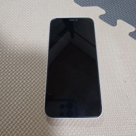 Apple iPhone 12 128GB ホワイト 1部割れあり