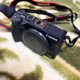 Canon ミラーレス一眼 EOS M3 ボディ ブラック Wi-Fi対応