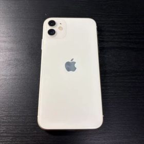 Apple iPhone 11 ホワイト 本体 ケース付き
