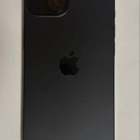 iPhone 15 128GB ブラック 子傷あり バッテリー87％