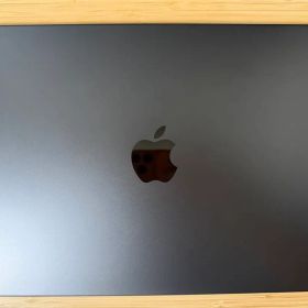 Apple MacBook Pro M5 512GB 14インチ