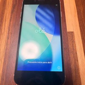 Apple iPhone SE 第2世代 ホワイト 本体
