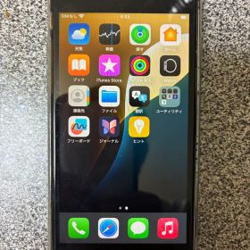 iPhone SE3 64GB バッテリー81%