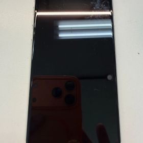 iPhone SE3 64GB スターライト 99% デモ機 359968974312253