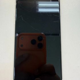 iPhone SE3 64GB スターライト 100% デモ機 359968976784335