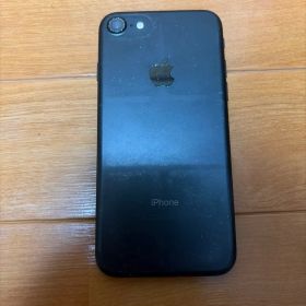 Apple iPhone 7 本体 ブラック