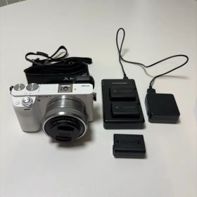 美品！SONY α6000 ホワイト パワーズームレンズキット