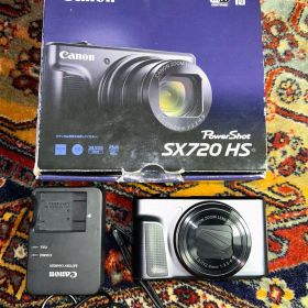Canon PowerShot SX720 HS 本体