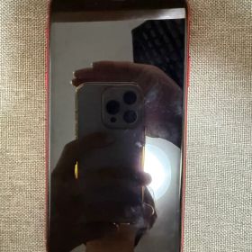 iPhone 11 赤 64GB