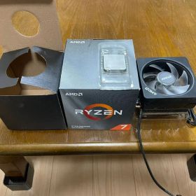 AMD Ryzen7 3700X 中古