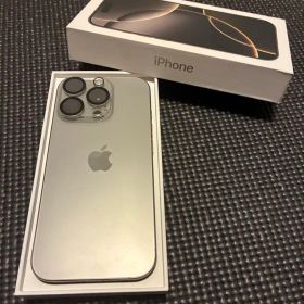 Apple iPhone 16 Pro 本体
